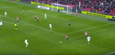 2016年8月：洛杉矶安那罕天使队普侯斯达成生涯第584轰。