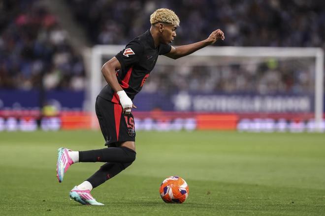 [中超]争冠遇上保级 海港继续第一