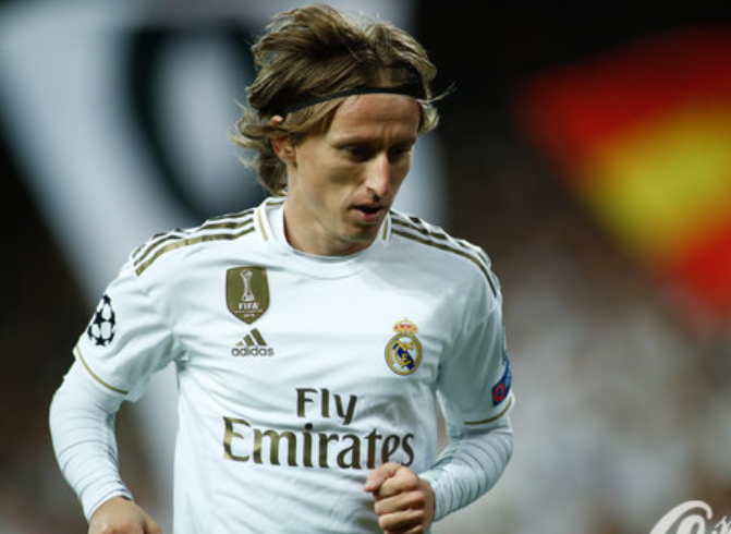 纳帅谈施蒂勒落选：和球员沟通过了，斯图加特对此不满才正常