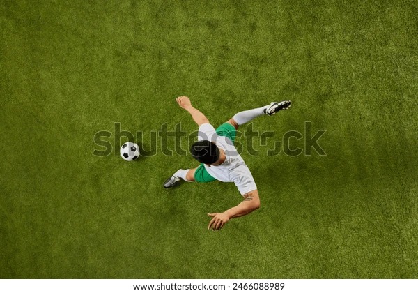 识别诈唬的五个物理特征：呼吸、眼神与拿筹码的姿势。（看穿诈唬的五个身体信号：呼吸节奏、眼神变化与持筹姿态）